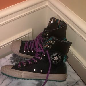 CONVERSE CHUCK TAYLOR ALL STAR SHOES. NAVY BLUE.